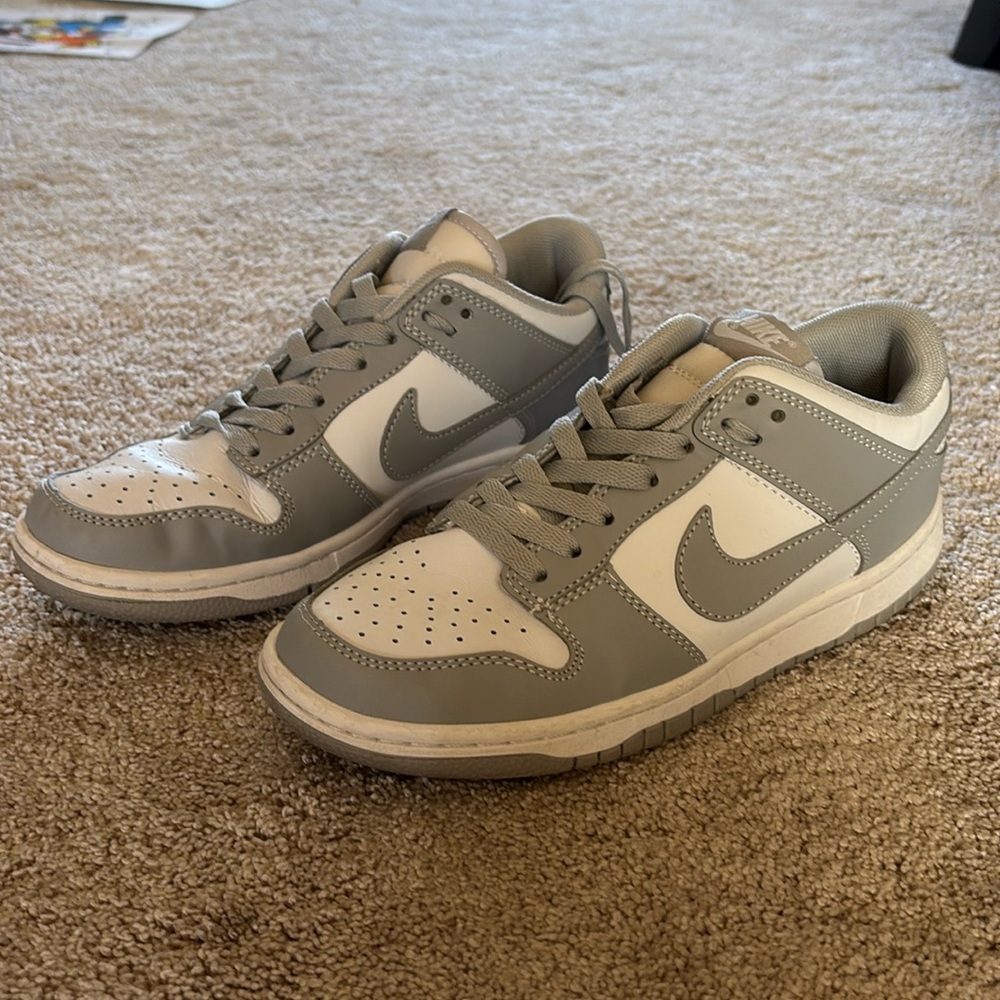 grey nike dunk low